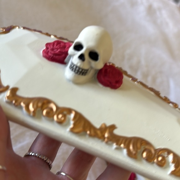 Christian Siriano Baroque Coffin Candle Skull Roses HALLOWEEN Decor Gothic - Picture 3 of 9